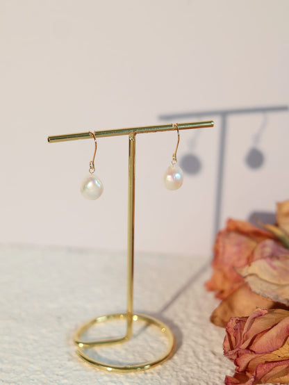 Single Baroque Pearls Earring - Classic Style