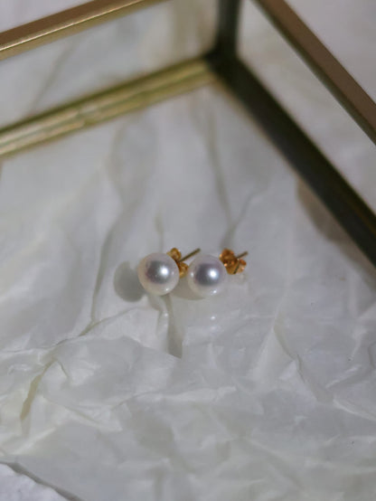 Classic and Simple Single Pearl Earring