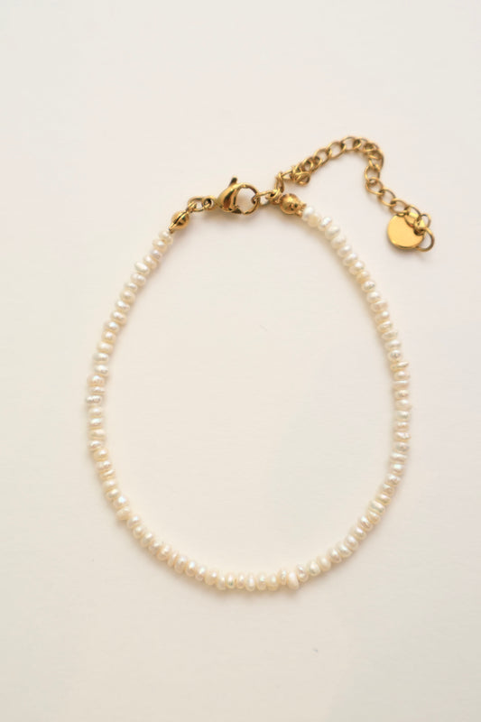 Everyday Pearl -- The Fine Pearl Bracelet