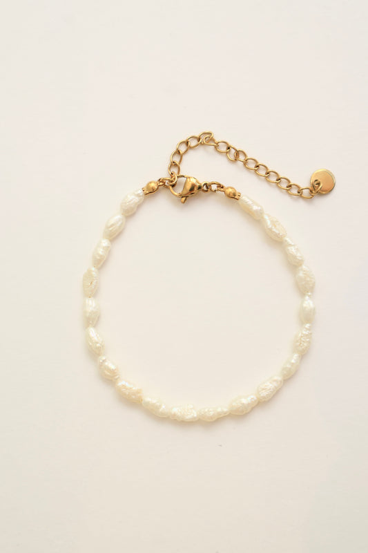 Everyday Pearl -- The Organic Keshi Pearl Bracelet