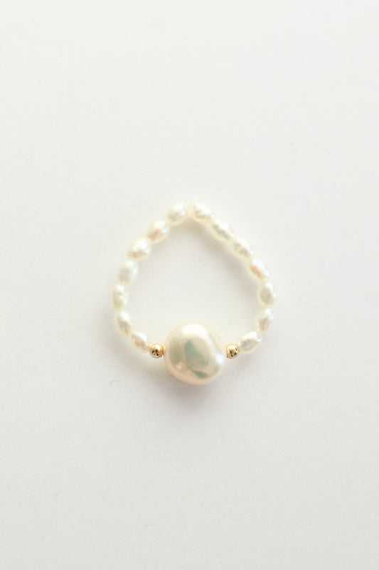 Float Moon Pearl Ring