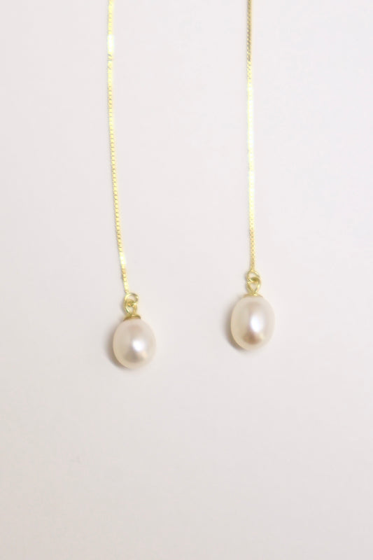 Float Pearl Threader Earrings