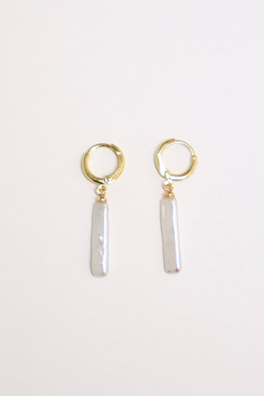 Everyday Pearl -- Drift Pearl Hoop Earrings