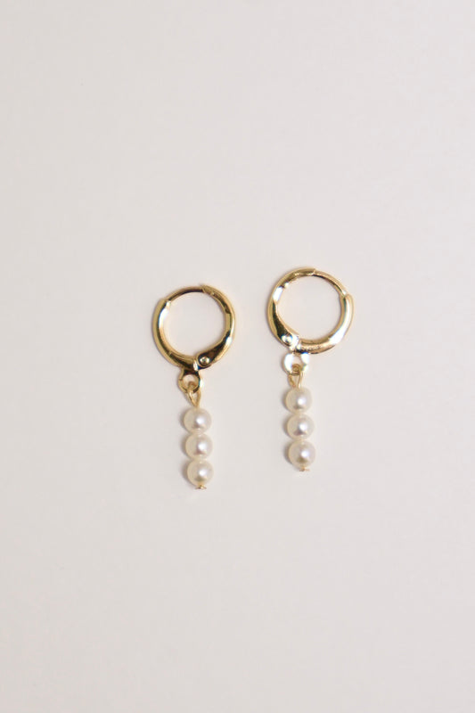 Everyday Pearl -- Trio Pearl Loop Earrings